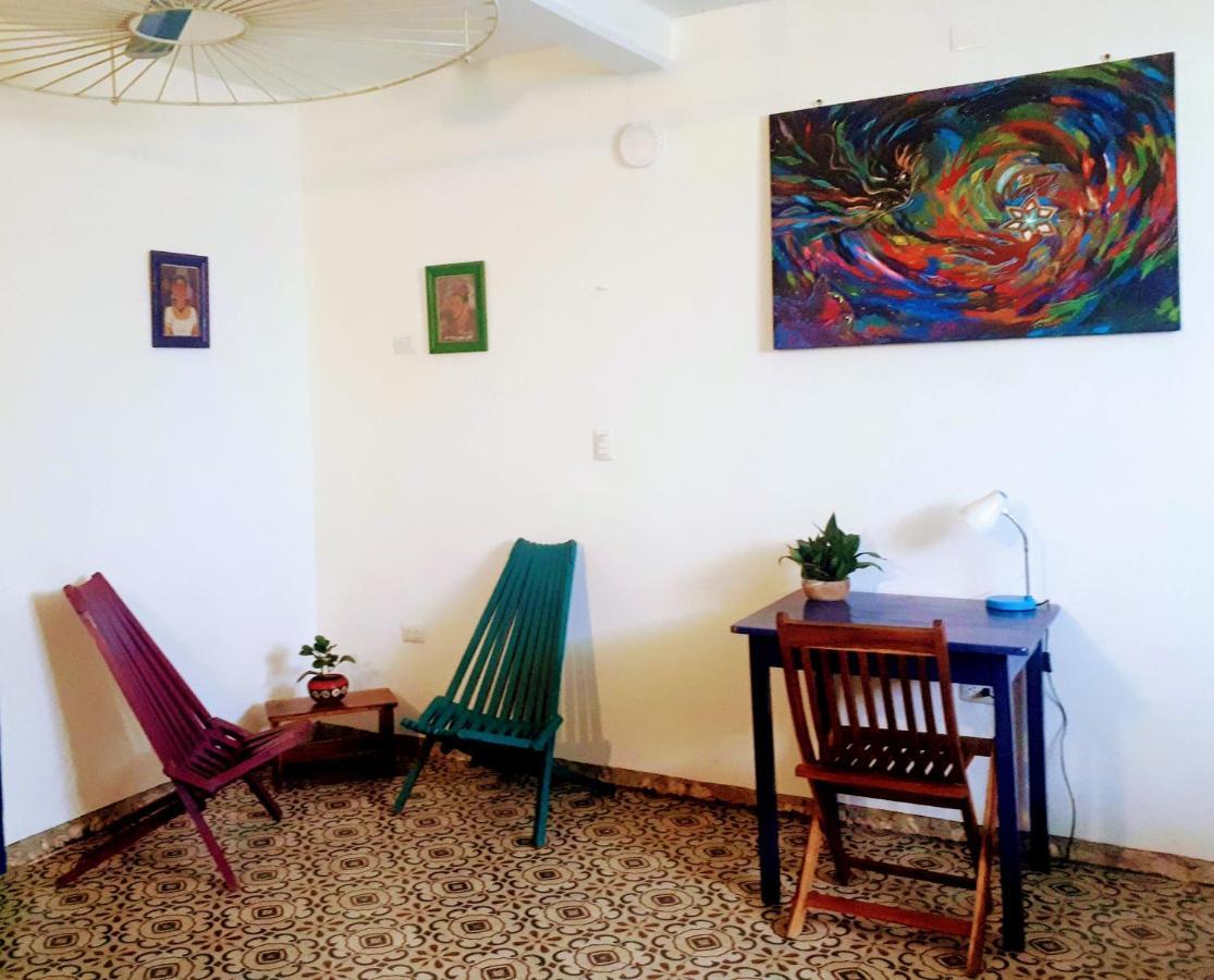 Hostel Candelaria Валядолид Екстериор снимка