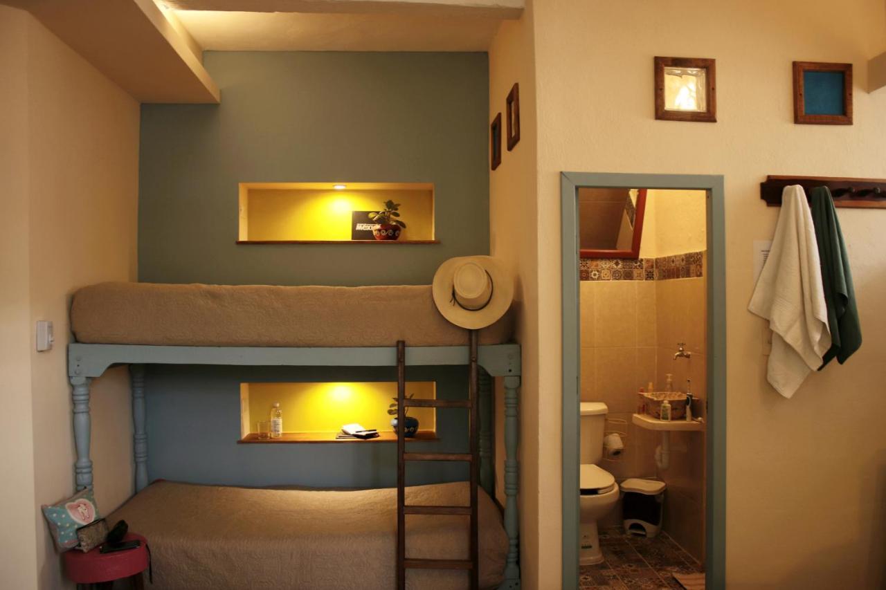 Hostel Candelaria Валядолид Екстериор снимка