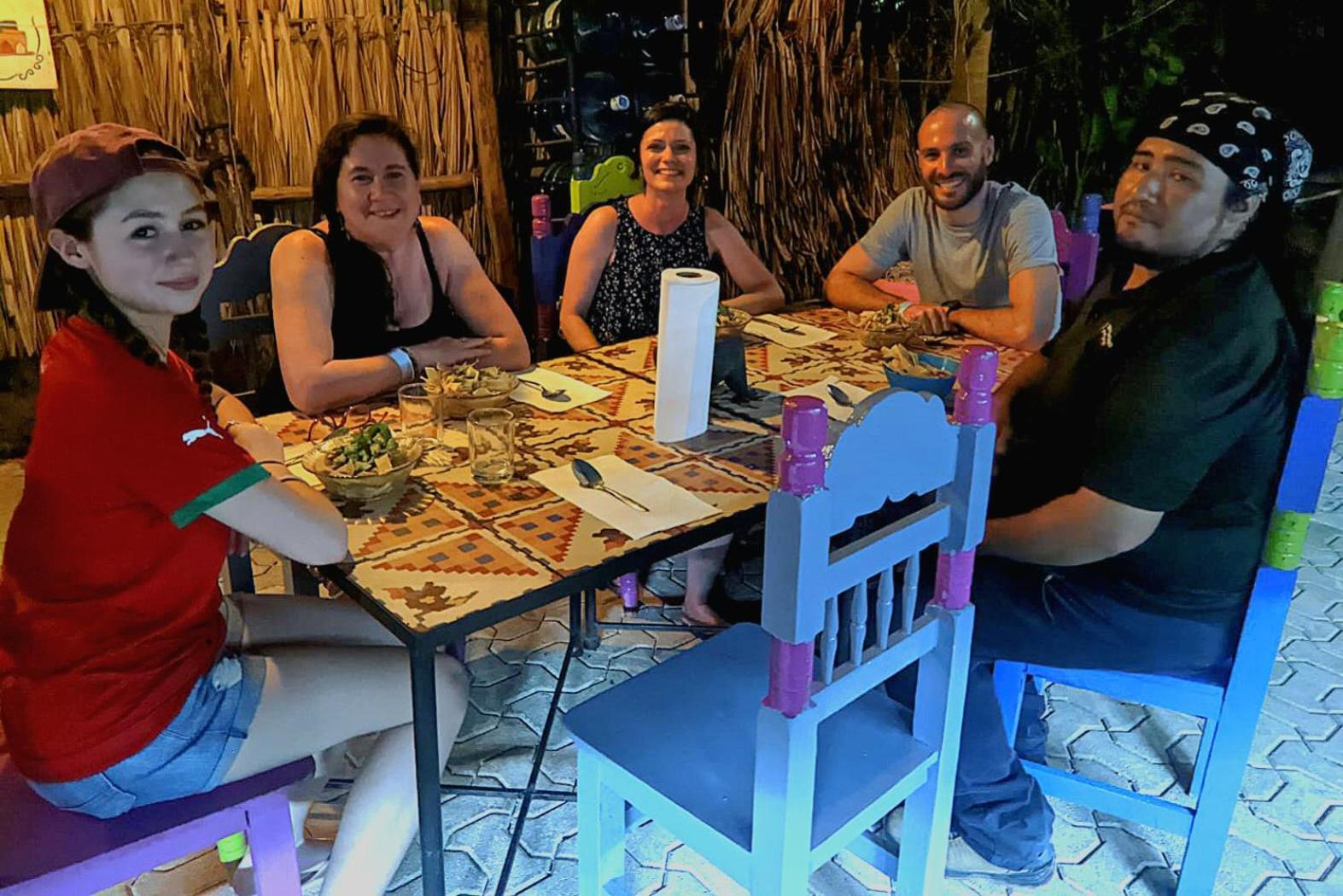 Hostel Candelaria Валядолид Екстериор снимка